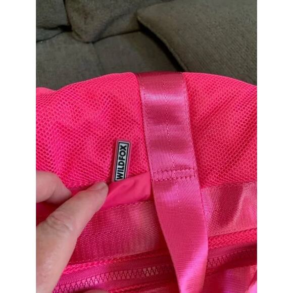 NWT Wildfox Lightweight Mesh Fuschia Hot Pink Mini Duffle Bag - Picture 5 of 5